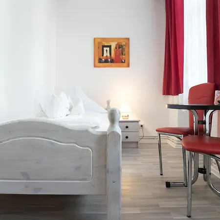 Marie Prenzlauer Berg 3*