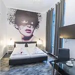 Marie Prenzlauer Berg 3*